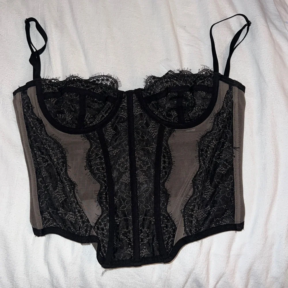UO Black Modern Love Corset Top - Picture 2 of 4